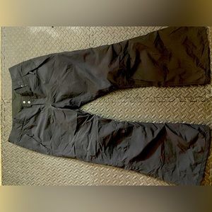 The North Face men’s insulated snow pant.  XL. Black. Excellent condition.
